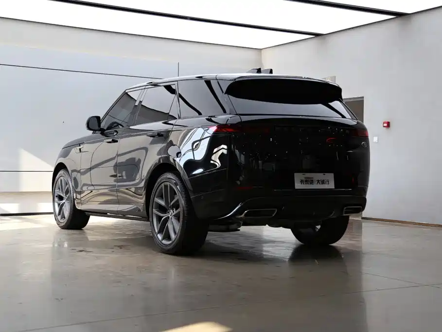 Land Rover Range Rover Sport 2025 2025 400PS Dynamic SE