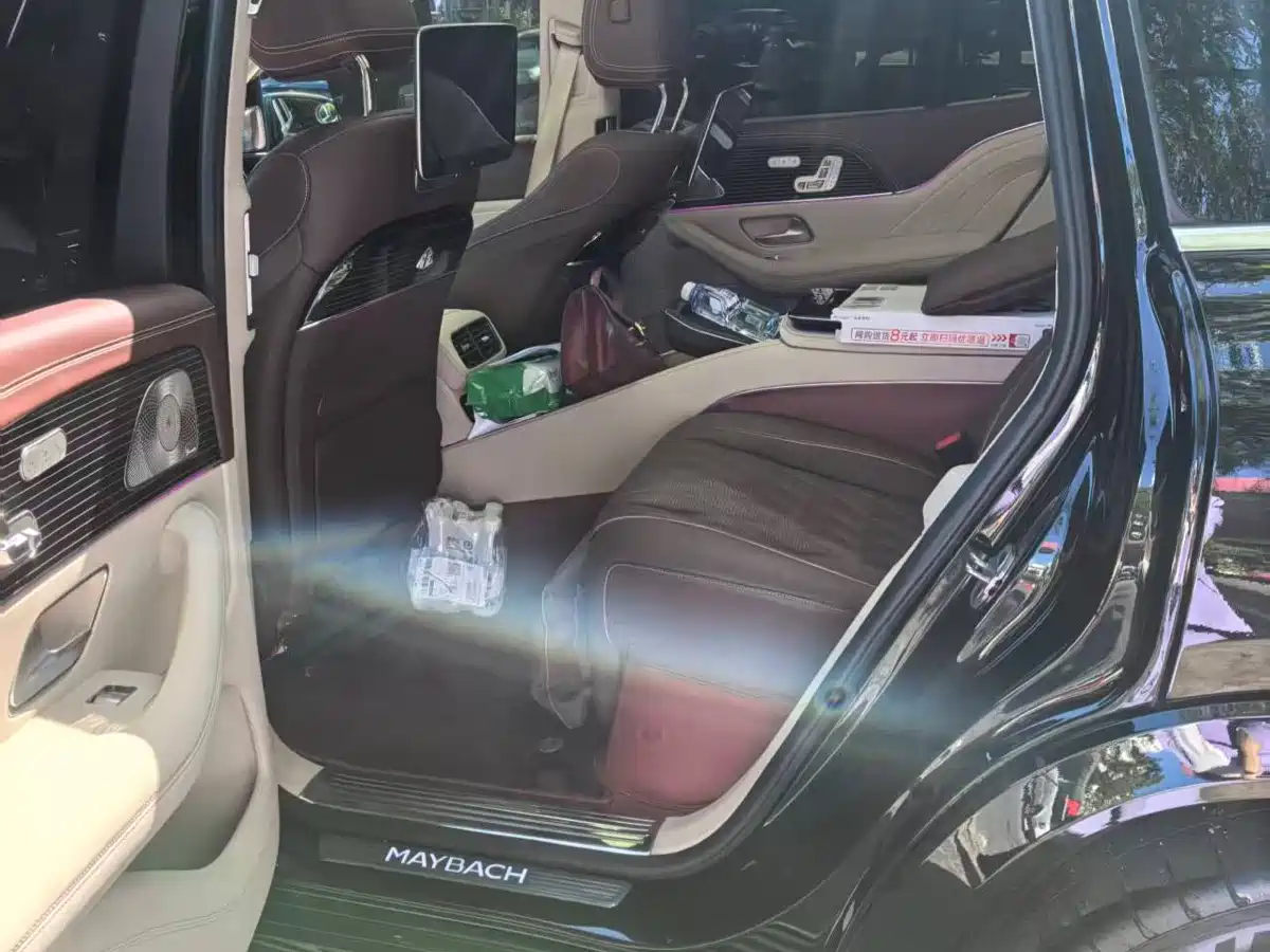 Mercedes-Benz GLS 2024 Model GLS 450 4MATIC Luxury фото 7