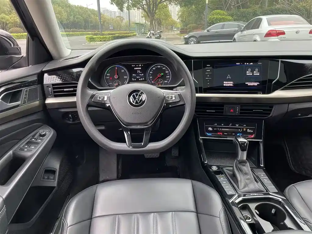 Volkswagen Passat New Energy 2020 430PHEV Hybrid Elite (China VI) фото 11