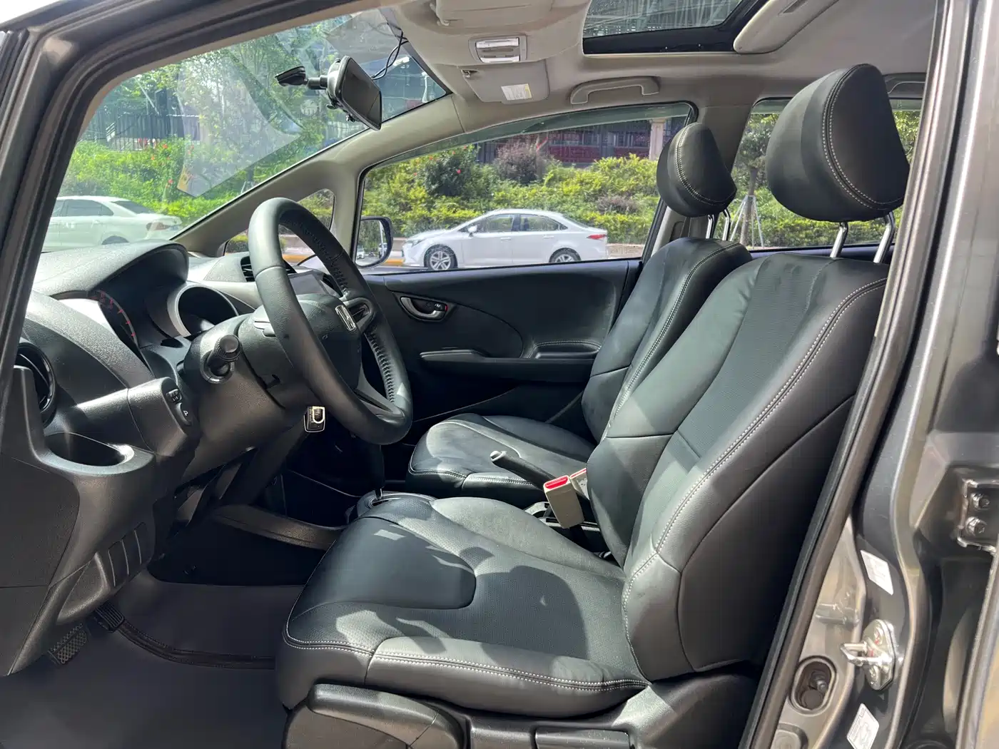 Honda Fit 2009 2008 Model 1.5L Automatic Luxury Edition