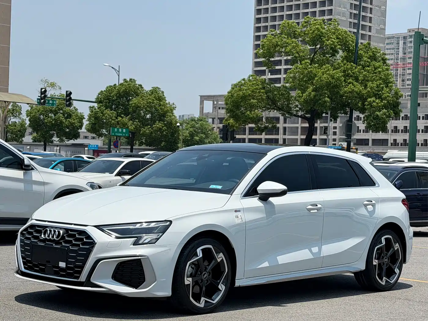 Audi A3 2023 Sportback 35 TFSI Luxury Sport