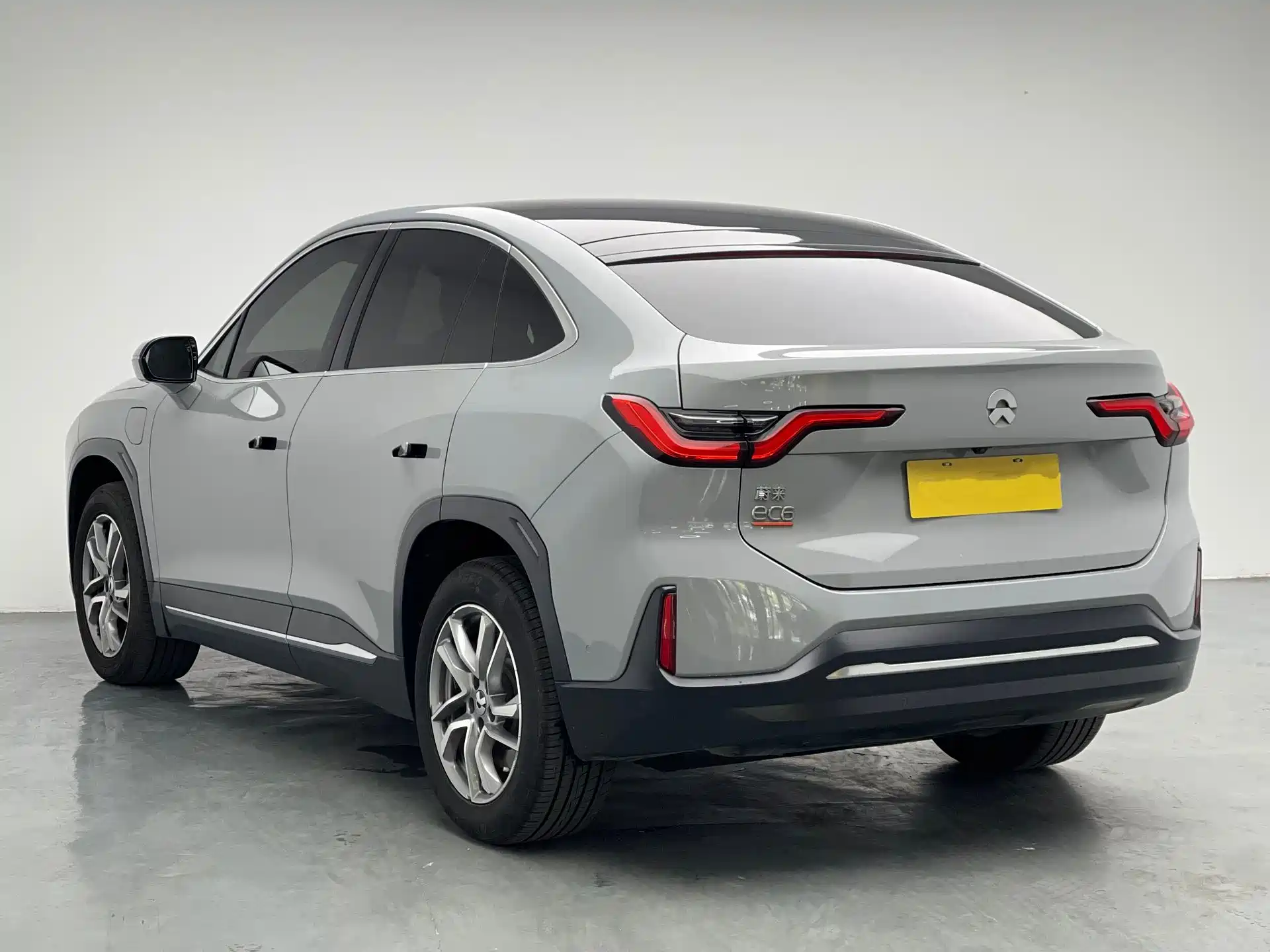 Фото 6 - NIO EC6