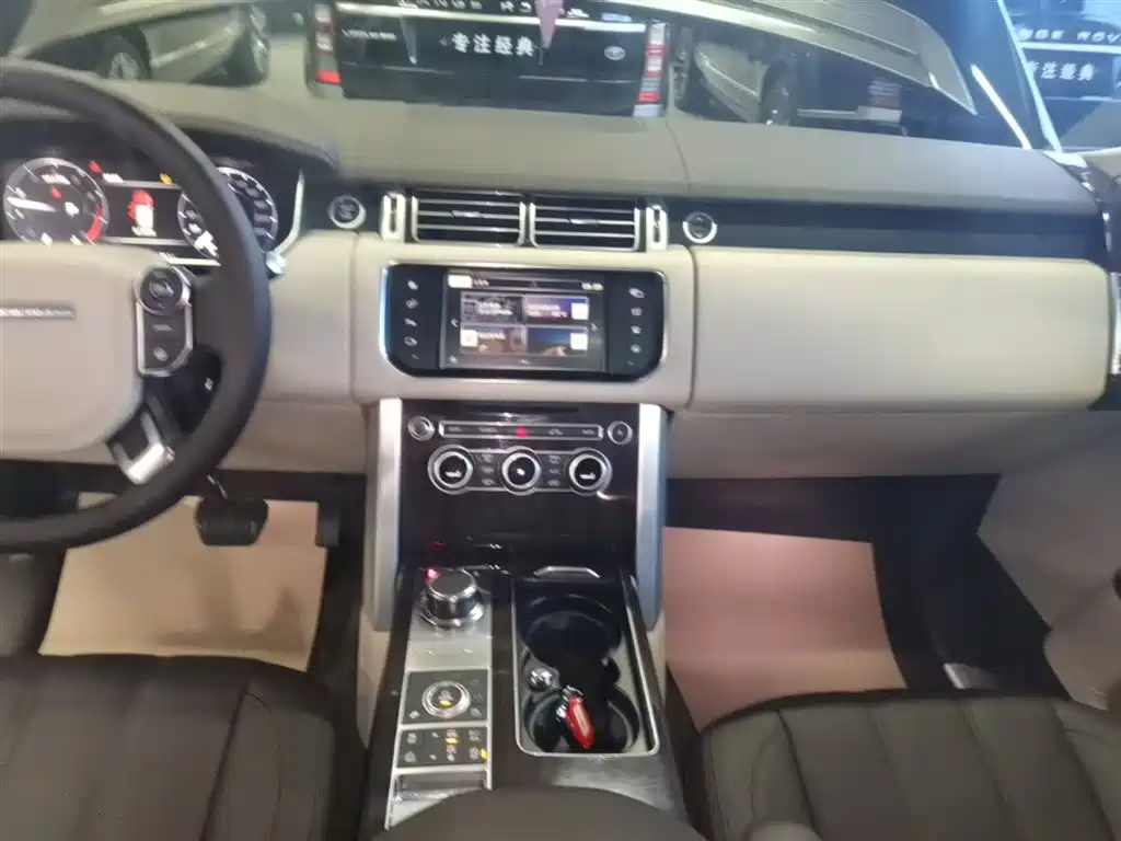 Land Rover Range Rover 2016 3.0 SC V6 Vogue SE Autobiography LWB фото 13