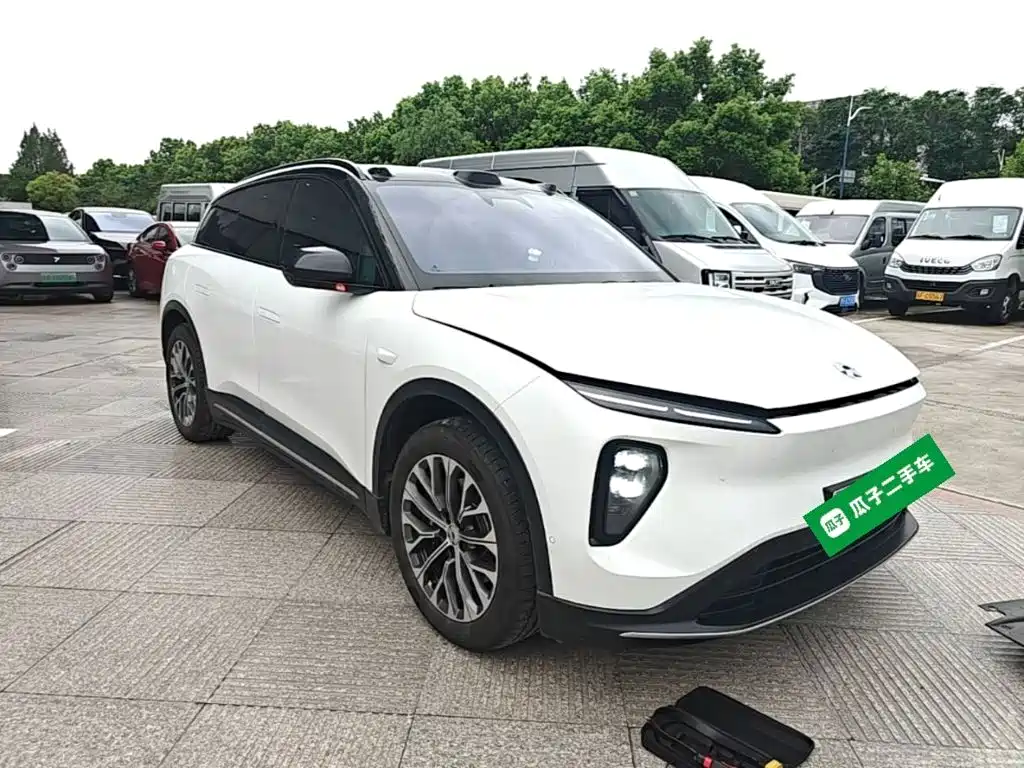Фото 4 - NIO ES6