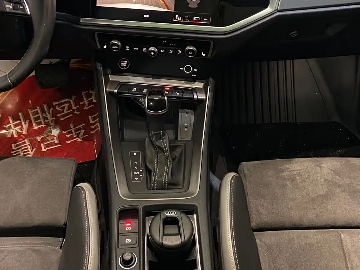 Audi Q3 2023 35 TFSI Fashion Dynamic (1.4T) фото 24