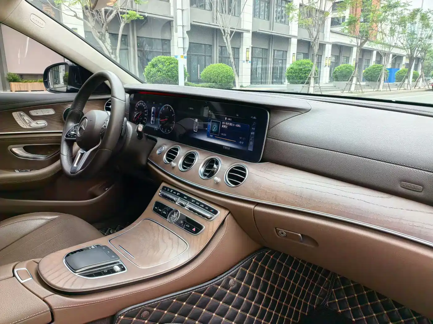 Mercedes-Benz E-Class 2020 Facelift E 300 L Fashion фото 6