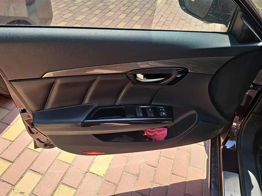 GAC Trumpchi Trumpchi GA6 2016 235T DCT Elite Edition фото 6