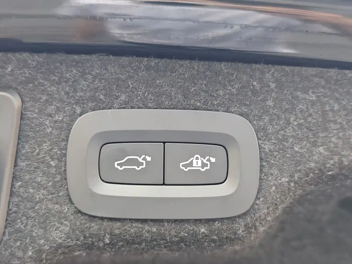 VOLVO S90 PLUG IN HYBRID