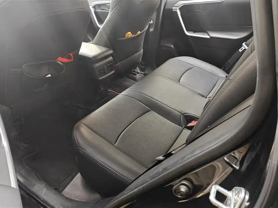 Toyota Wildlander 2022 Facelift 2.0L CVT 2WD Leading Edition фото 11