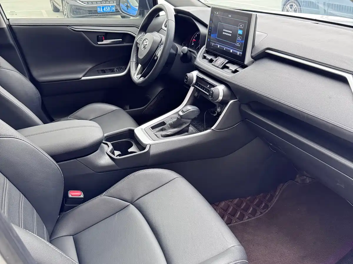 Toyota Wildlander 2020 2.0L CVT 2WD Premium фото 10