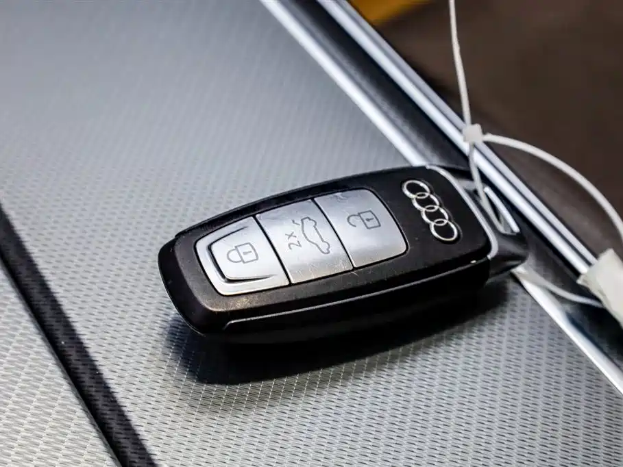Audi A7L 2024 45TFSI S-line Dream Edition Crystal Package фото 34