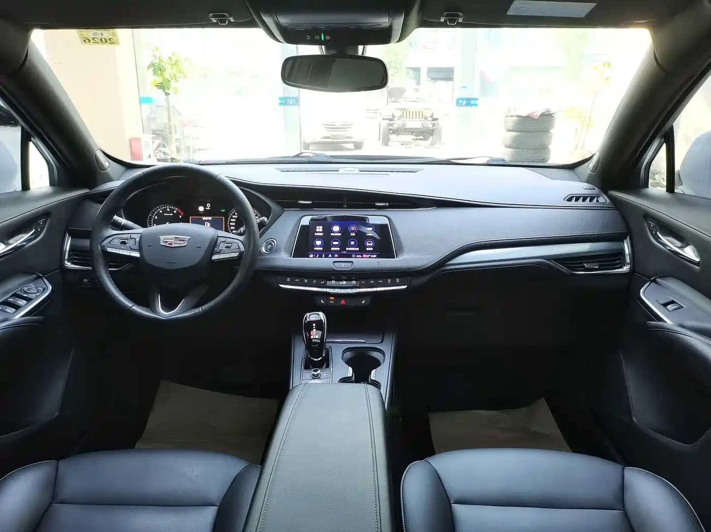 Cadillac XT4 2020 28T FWD Leading Trim фото 12