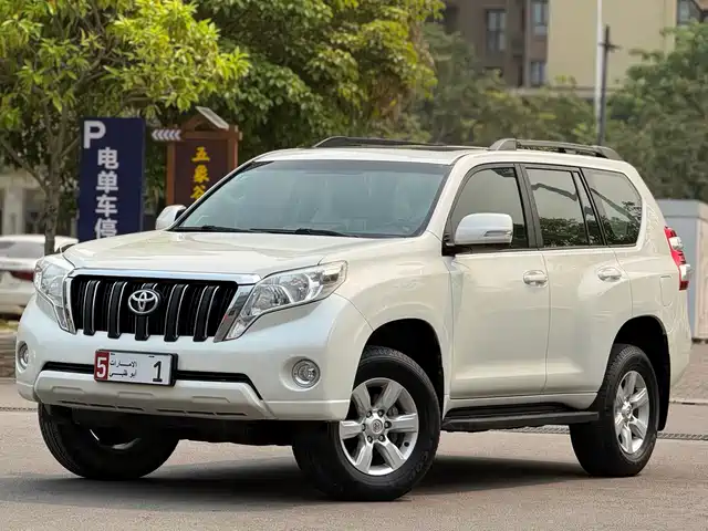 TOYOTA PRADO