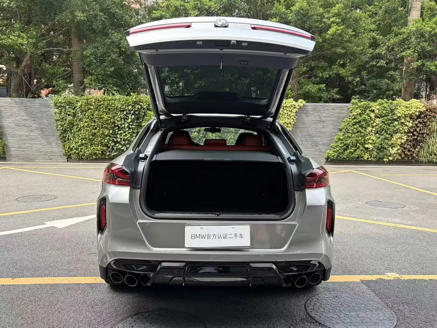 BMW X6 M 2022 2022 X6 M