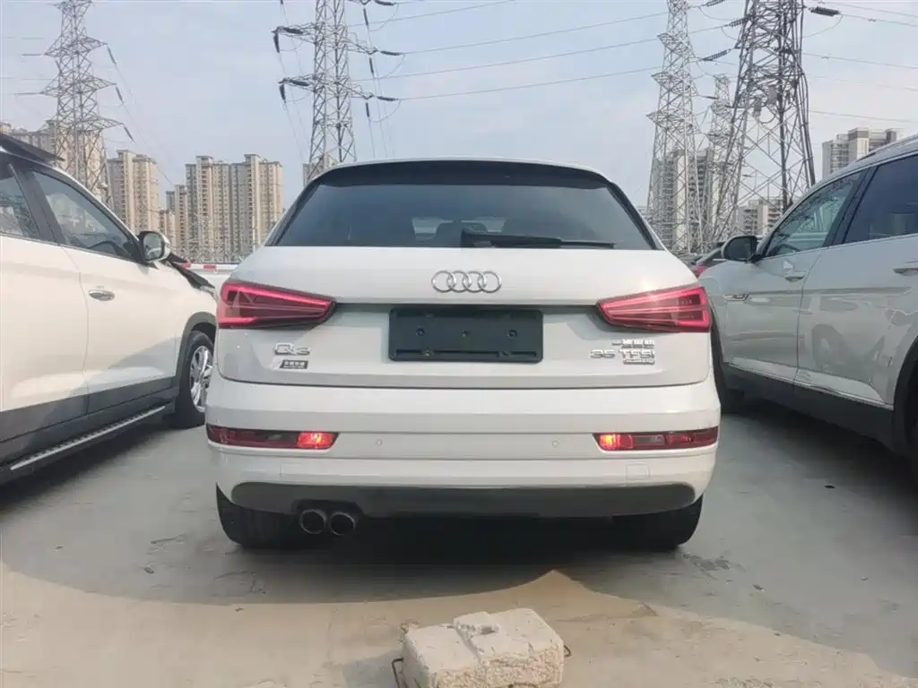 Audi Q3 2016 35 TFSI quattro All-Wheel Drive Fashion Edition фото 6
