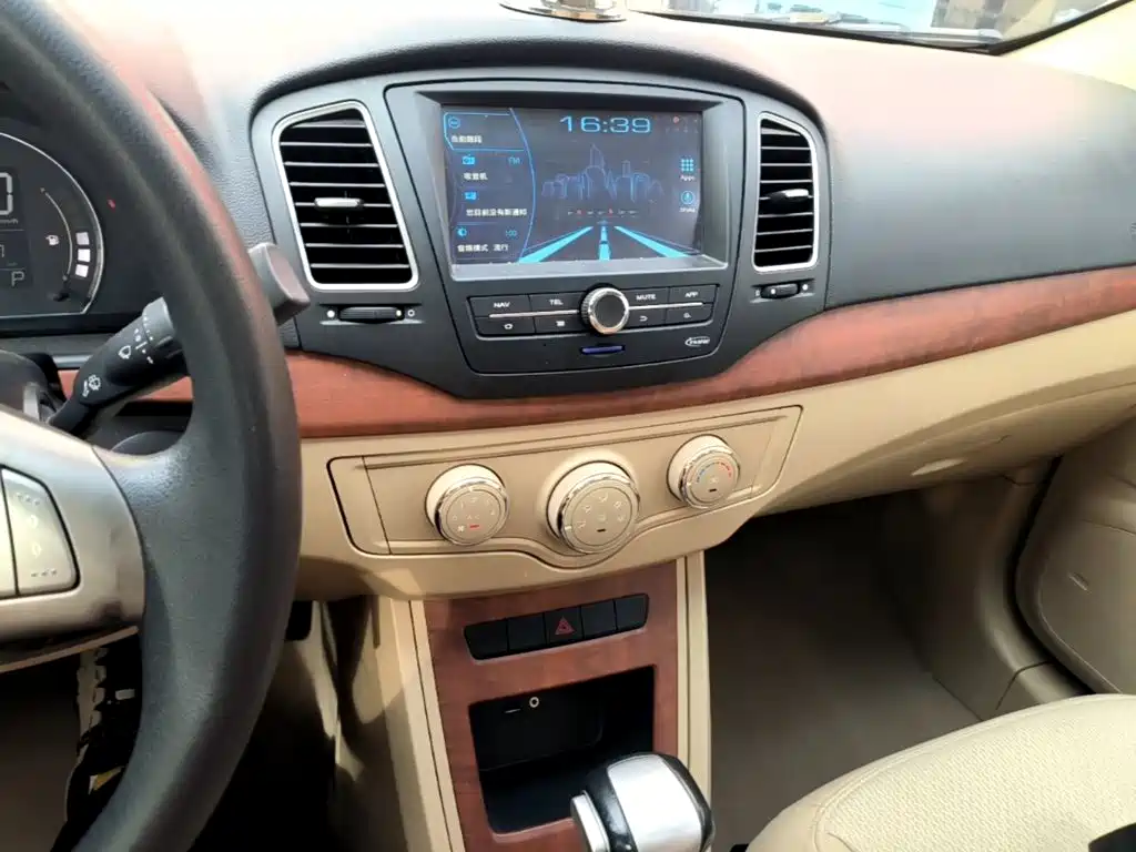 Roewe 350 2014 2014 1.5L Automatic Joy Edition
