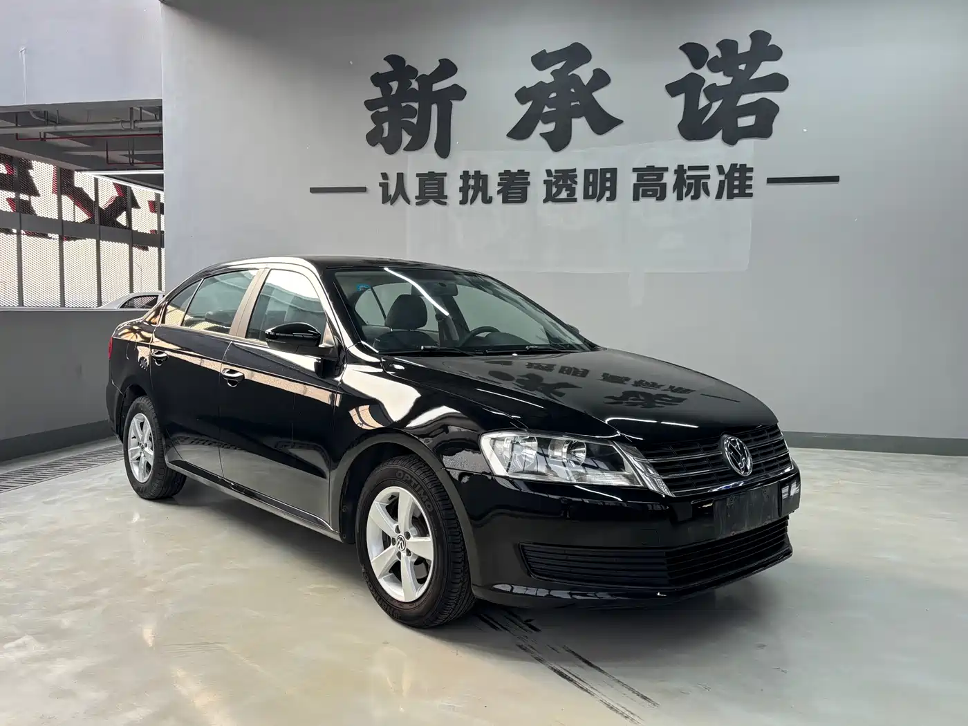 Volkswagen Lavida 2013 Facelift Classic 1.6L Automatic Trend фото 3