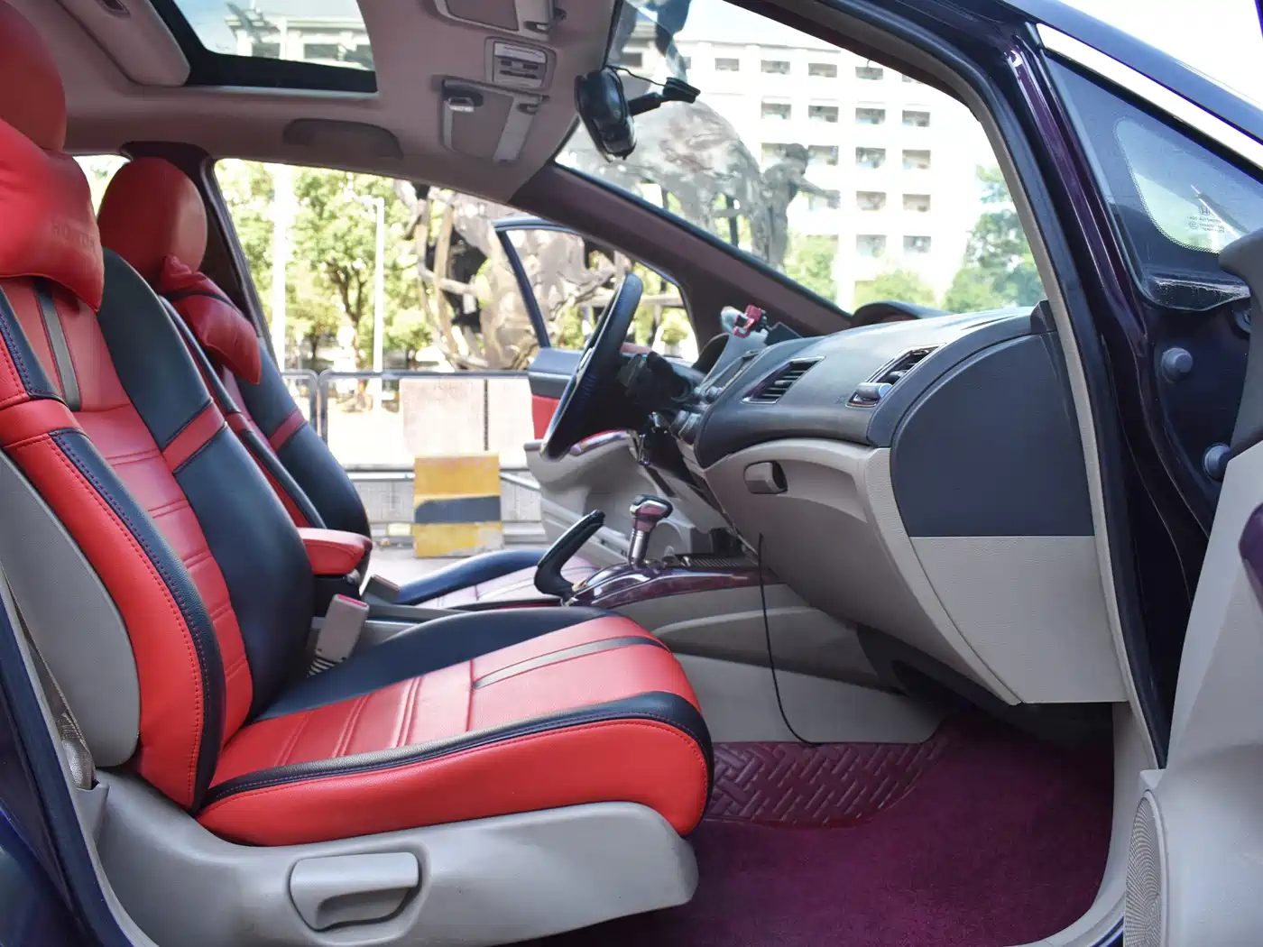 Photo 8 - Honda Civic