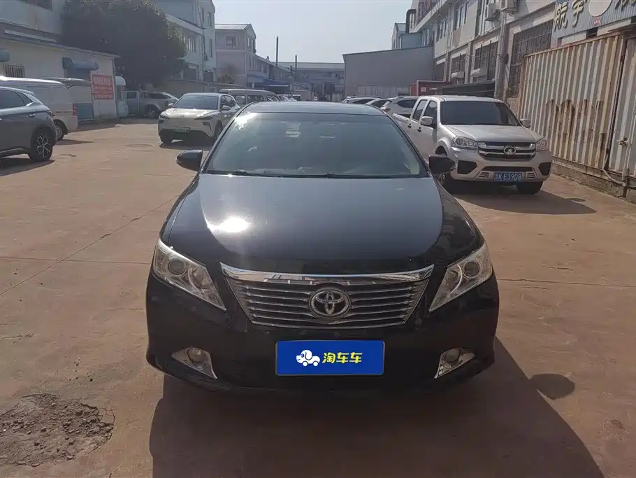Toyota Camry 2013 2.5G Comfort фото 2