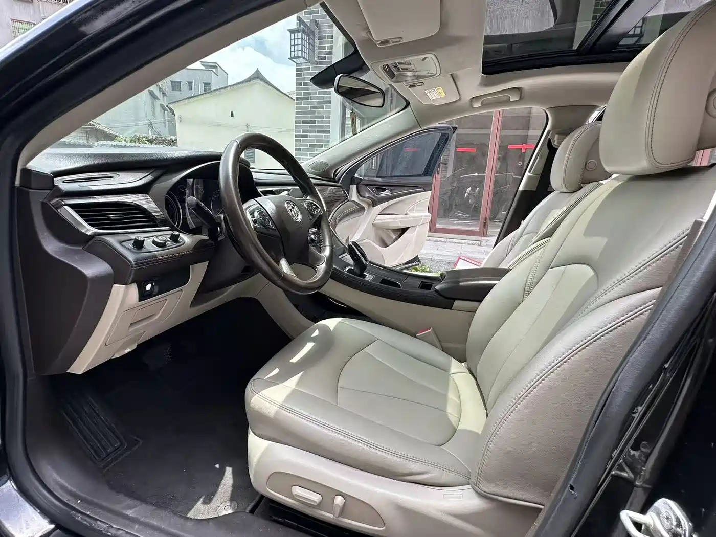 Buick LaCrosse 2016 Facelift 20T Leading фото 6