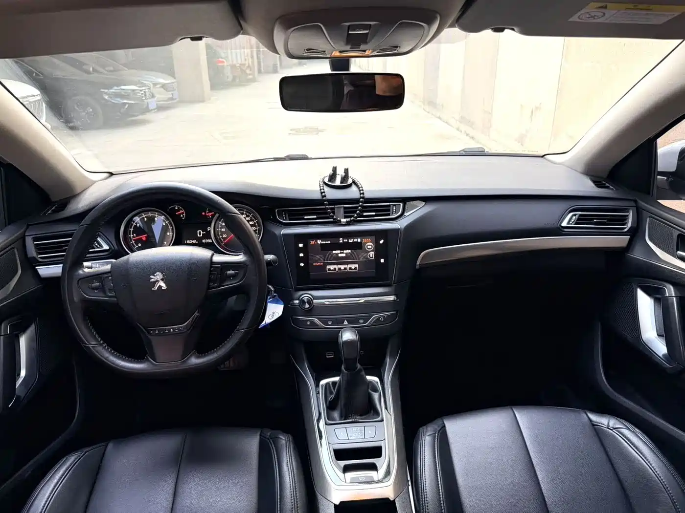 Peugeot 408 2016 1.6T Automatic Luxury Edition фото 9