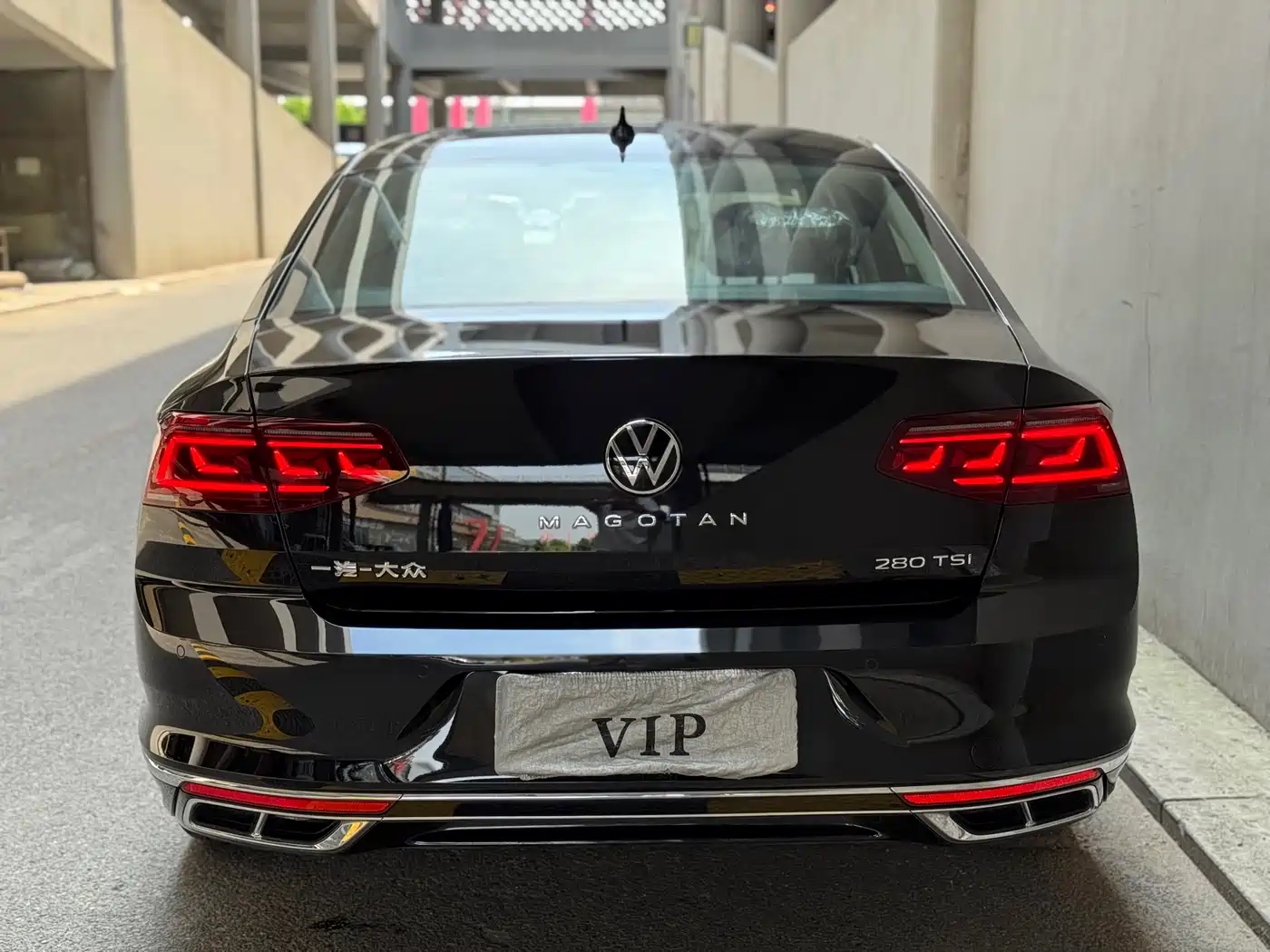 Volkswagen Magotan 2023 2 Million Units Commemorative Edition 280TSI DSG Comfort фото 5