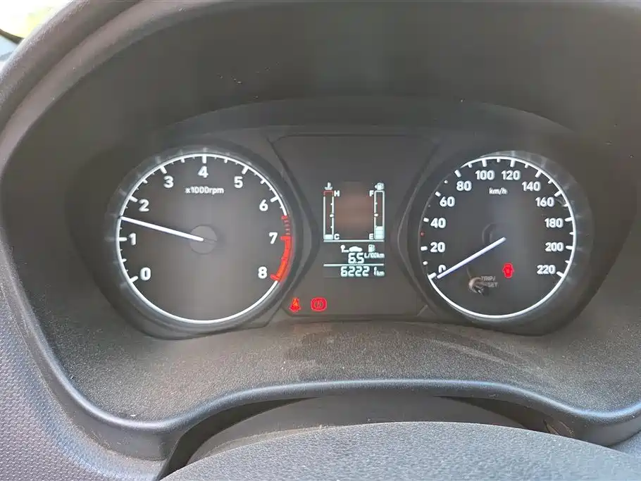 Hyundai Verna 2017 1.4L Manual Color Edition (China V) фото 14