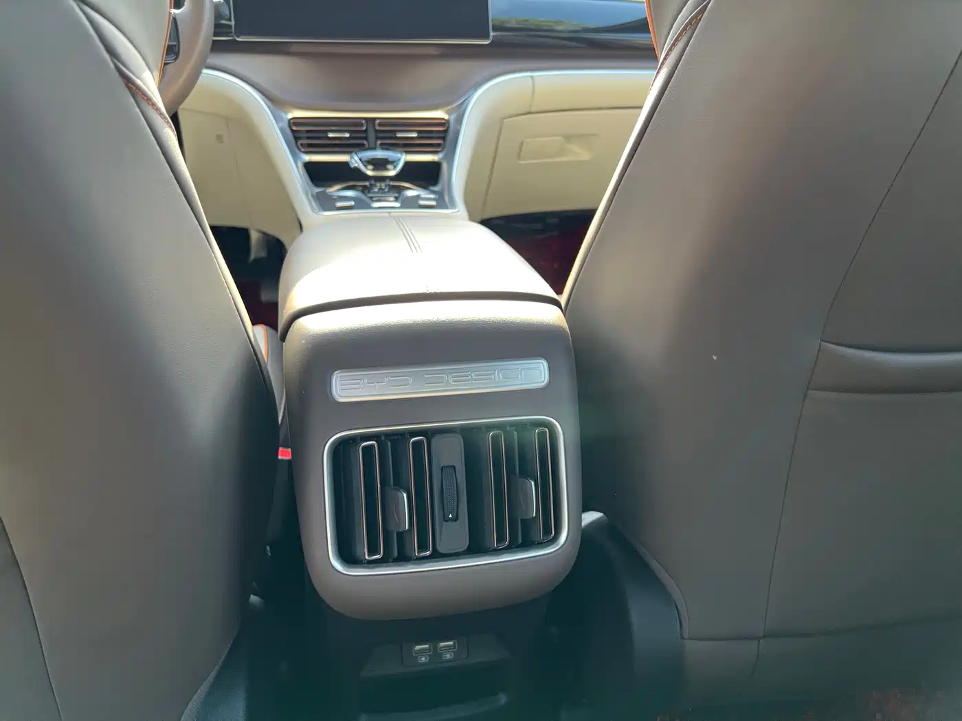 BYD Song Pro New Energy 2022 DM-i 110km Flagship Pro фото 14