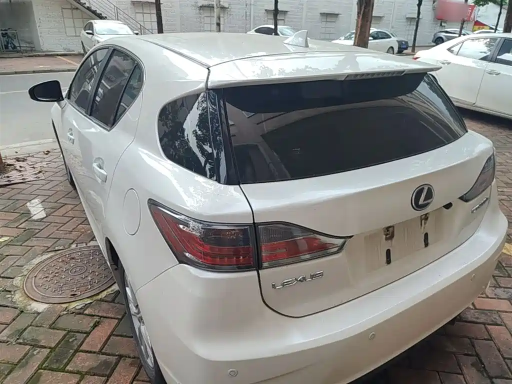 Lexus CT 2014 CT200h Elite Monochrome фото 5
