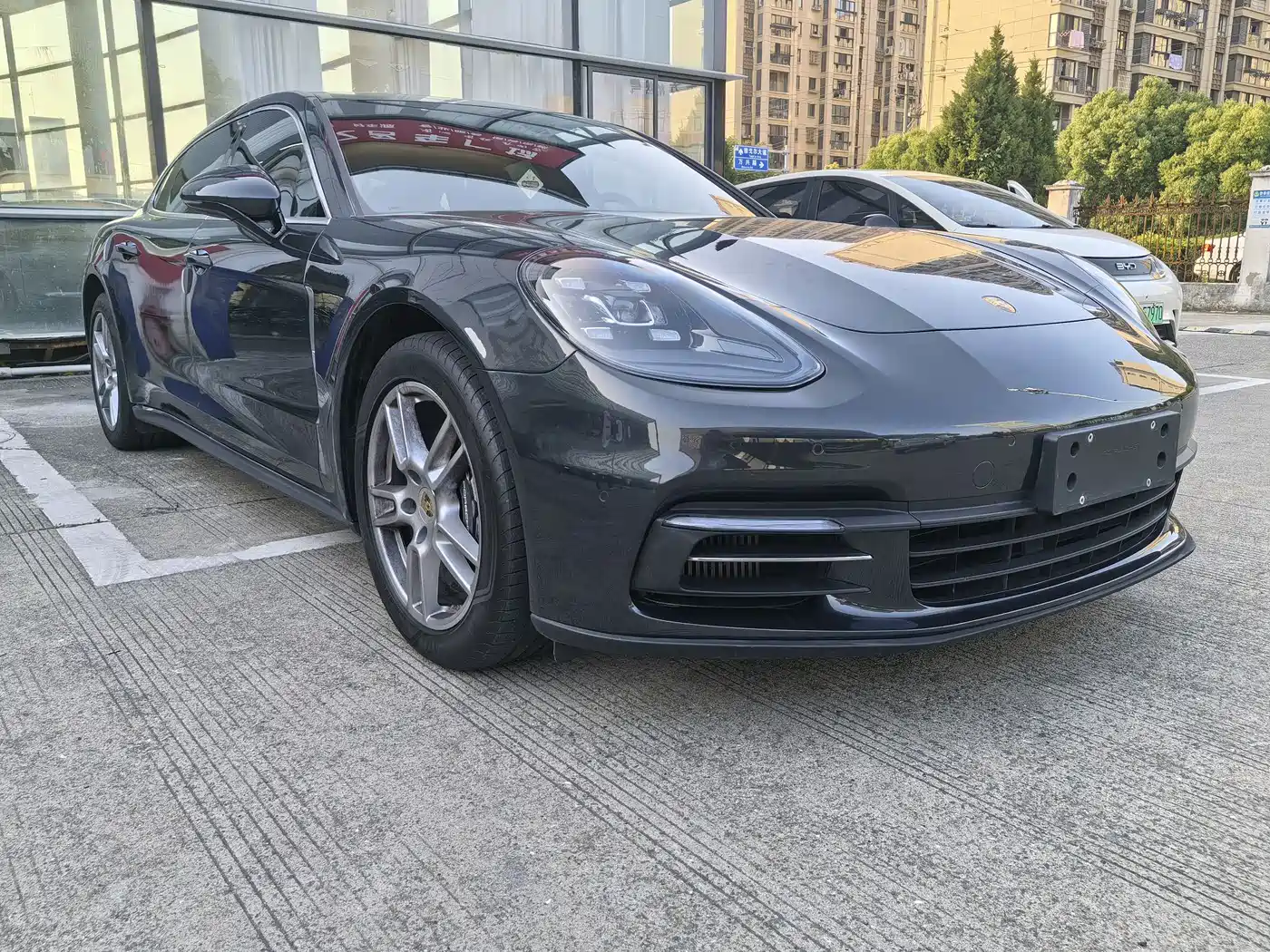 Porsche Panamera 2019 Panamera 4 Executive Long Wheelbase 2.9T фото 3