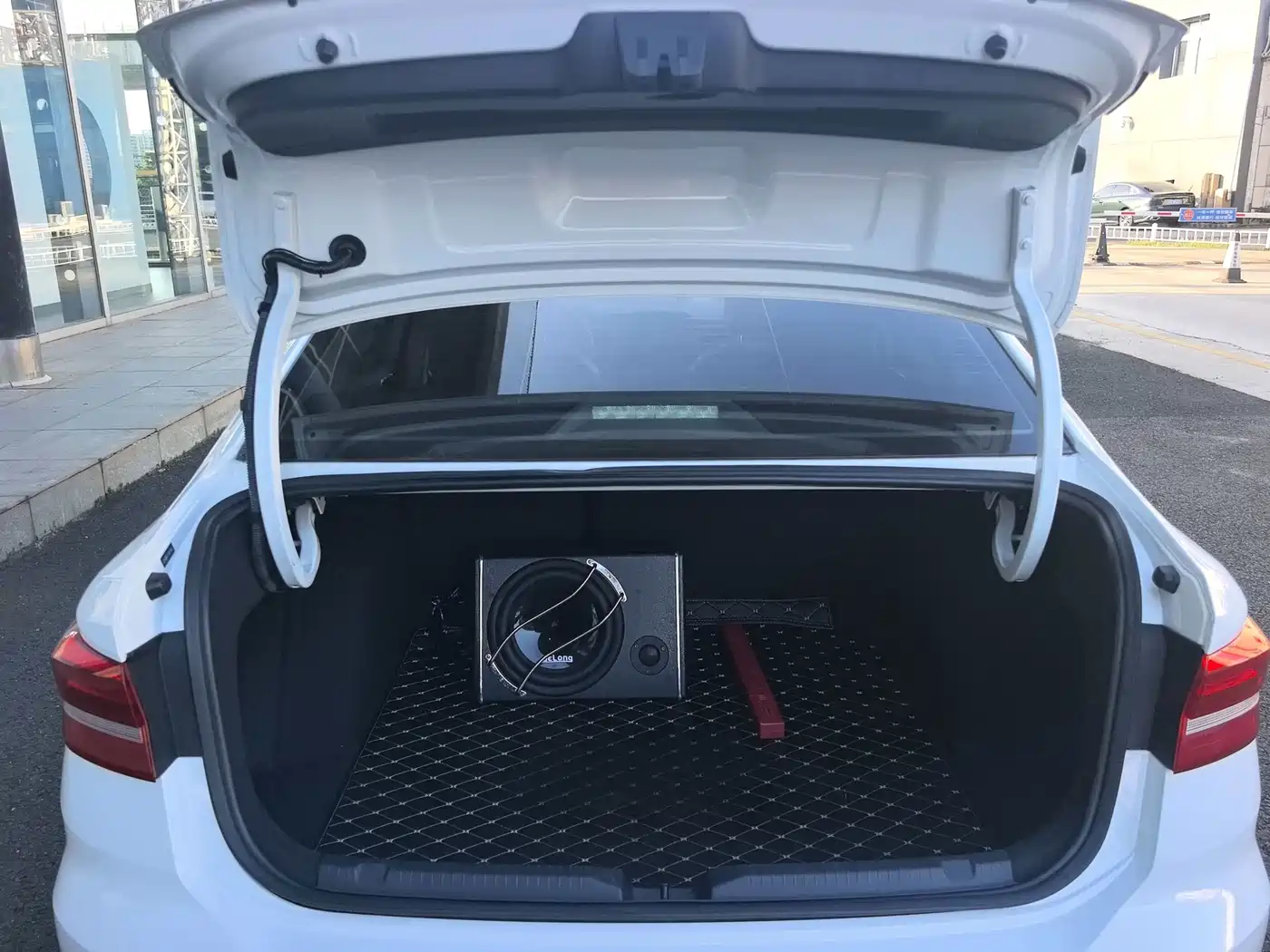 Volkswagen Lavida 2018 1.5L Auto Trend Edition China V фото 14