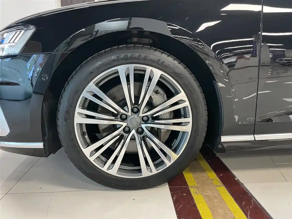Audi A8 2019 Plus A8L 55 TFSI quattro Prestige фото 29