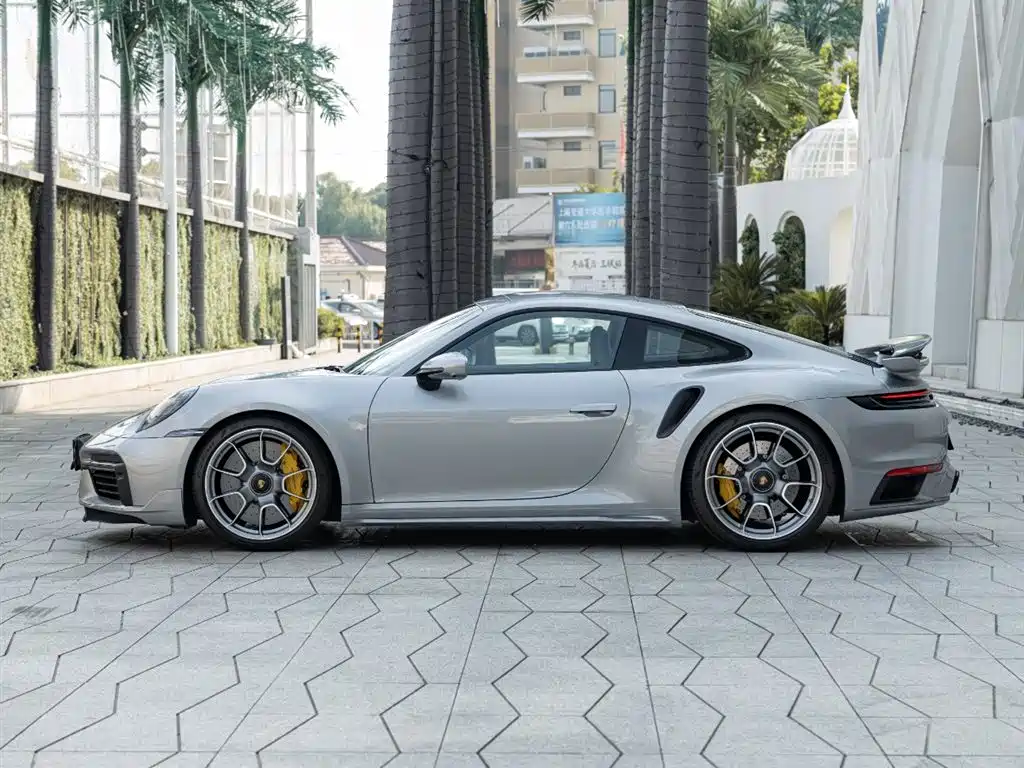 Porsche 911 2022 Turbo S 3.7T фото 7