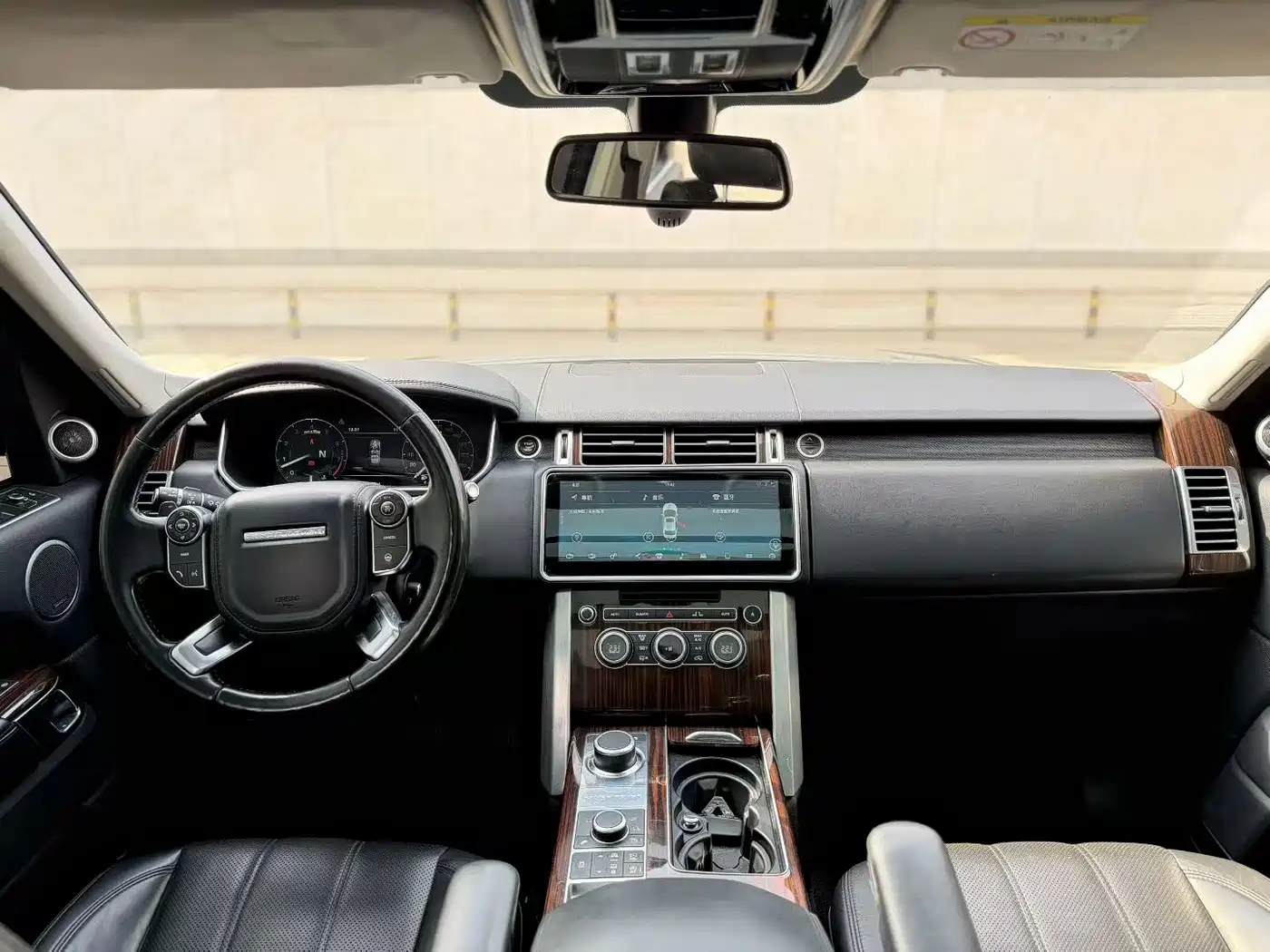 Land Rover Range Rover 2016 3.0 SC V6 Vogue LWB фото 8