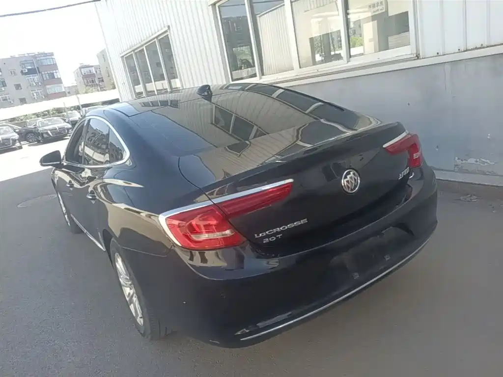 Buick LaCrosse 2018 Model 20T Elite Edition фото 9