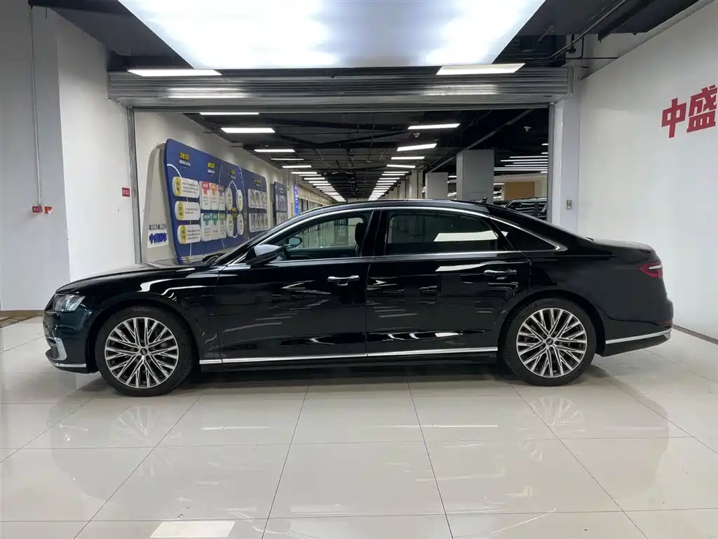 Audi A8 2022 A8L 55 TFSI quattro Luxury Collector's Edition фото 4