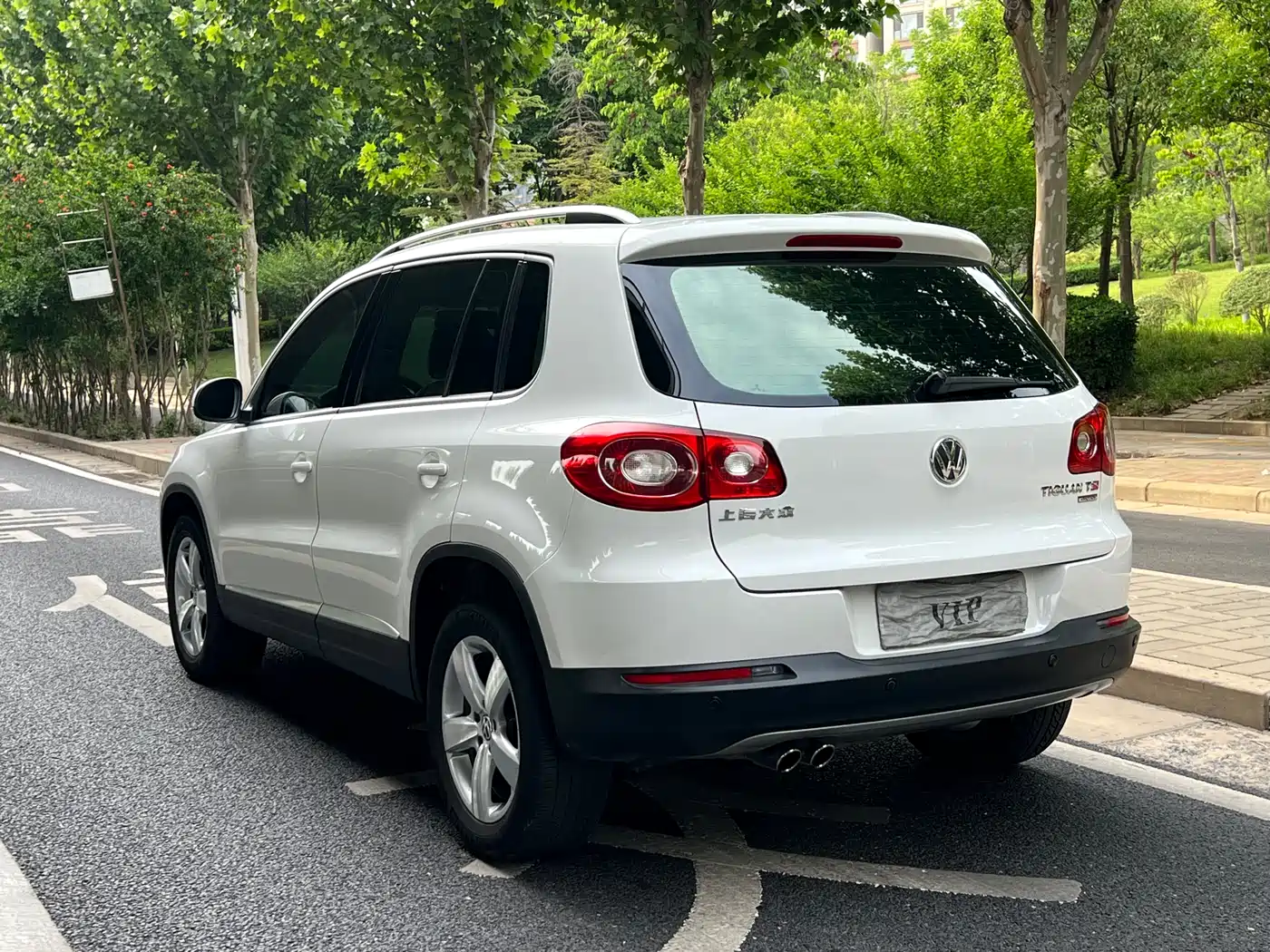 Volkswagen Tiguan 2010 1.8TSI Automatic 4WD Elite фото 4
