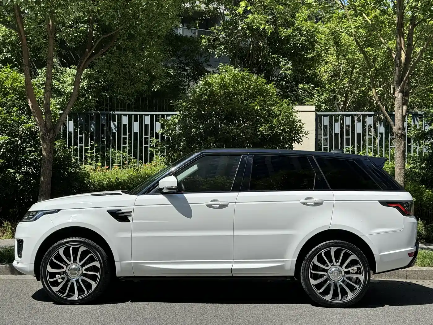 Land Rover Range Rover Sport 2018 3.0 SC V6 HSE DYNAMIC фото 3