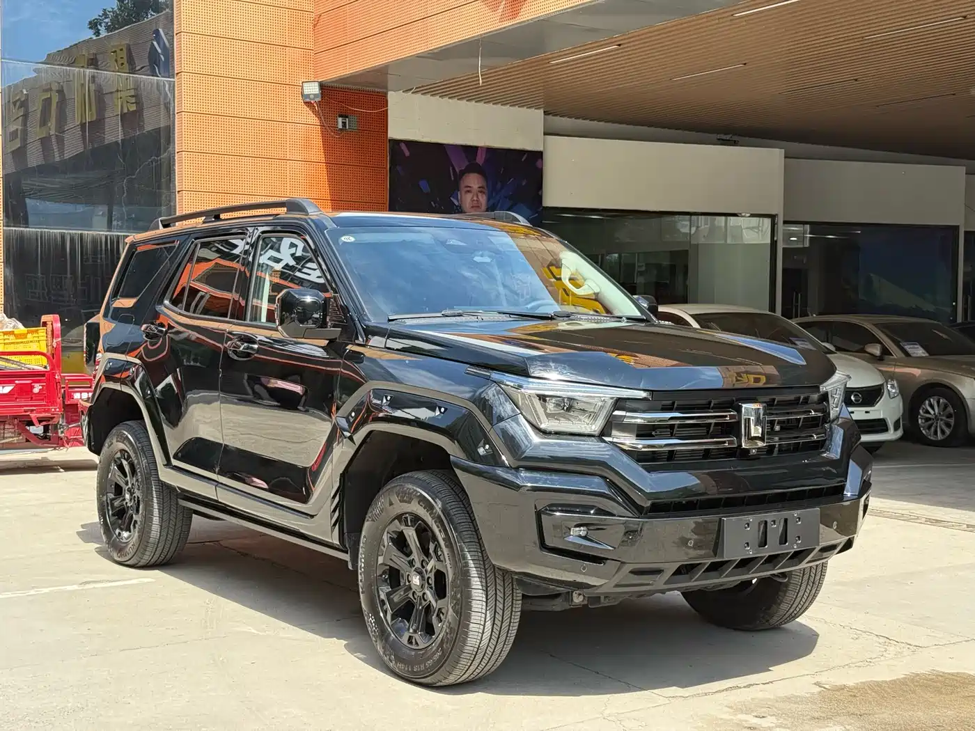Tank 400 New Energy 2024 Hi4-T Off-Road Edition фото 3