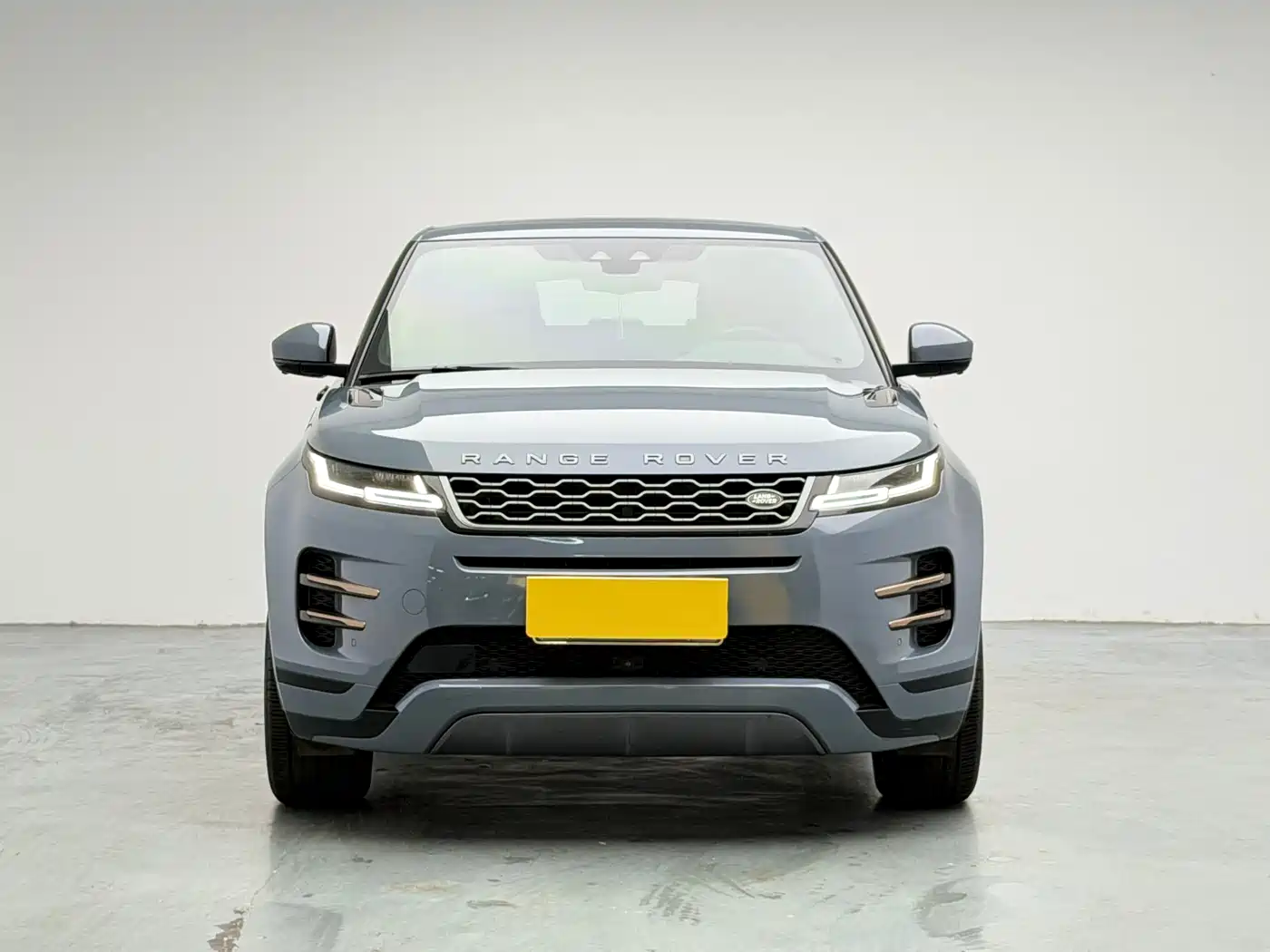 Land Rover Range Rover Evoque 2020 249PS R-DYNAMIC SE Sport Tech Edition фото 2
