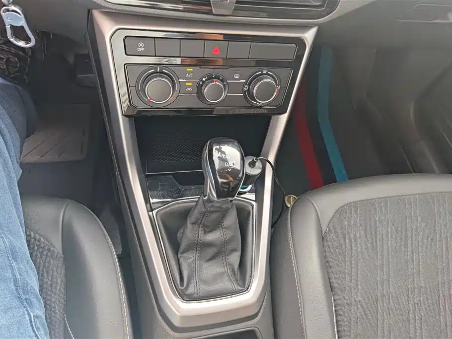 Volkswagen T-Cross 2019 280TSI DSG Comfort Edition фото 15