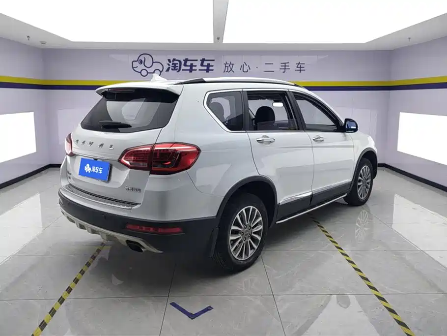 Haval H6 2015 Sport 1.5T Automatic 2WD Luxury фото 3