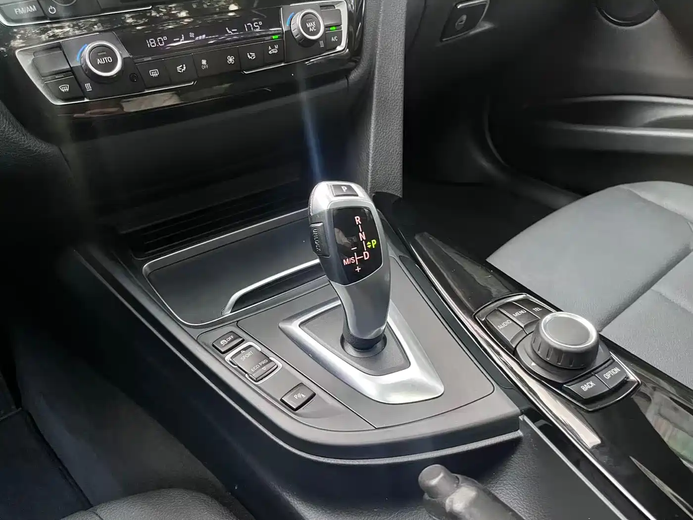 BMW 3 Series 2017 320Li Fashion фото 9