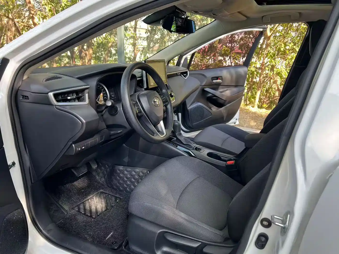 Toyota Corolla 2019 1.2T S-CVT GL-i Elite Edition фото 4