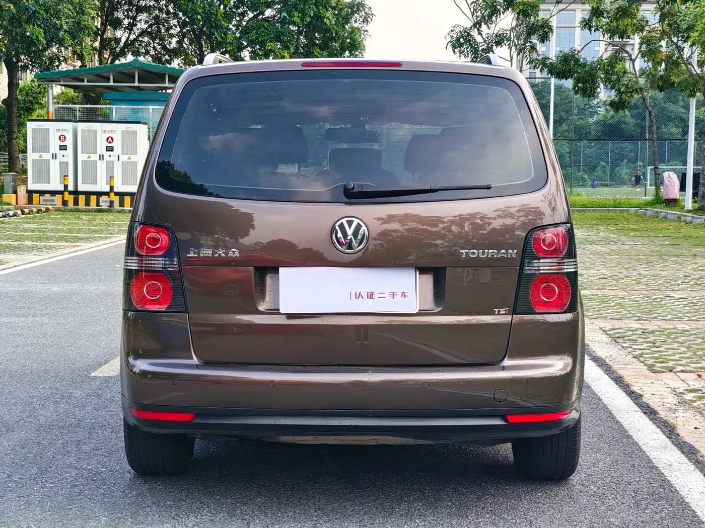 Volkswagen Touran 2013 1.4T DSG Comfort 5-seater фото 7