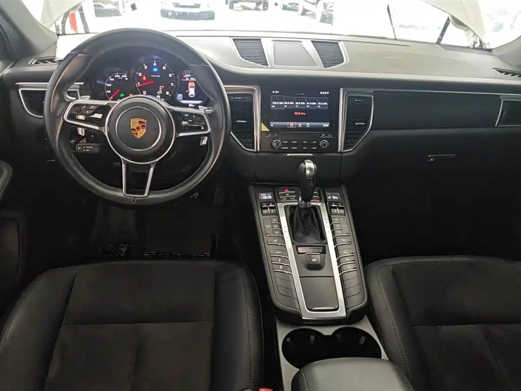 Porsche Macan 2017 Macan 2.0T фото 6