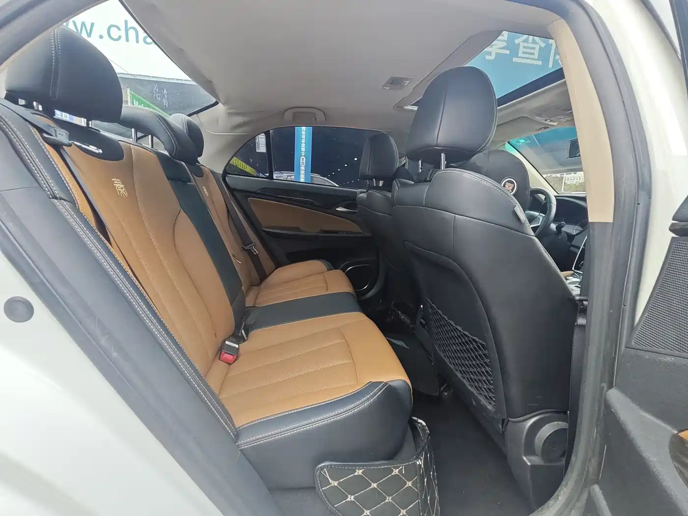 BYD Qin New Energy 2017 1.5T Premium Model фото 12