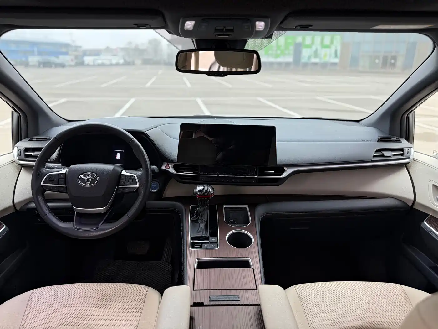 Toyota Sienna 2021 2.5L Hybrid Luxury Edition фото 6