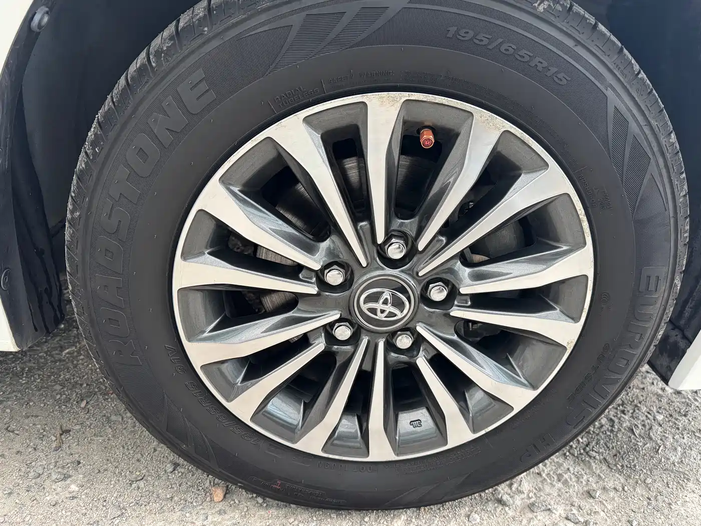 Toyota Corolla 2017 Facelift 1.2T S-CVT GL фото 13