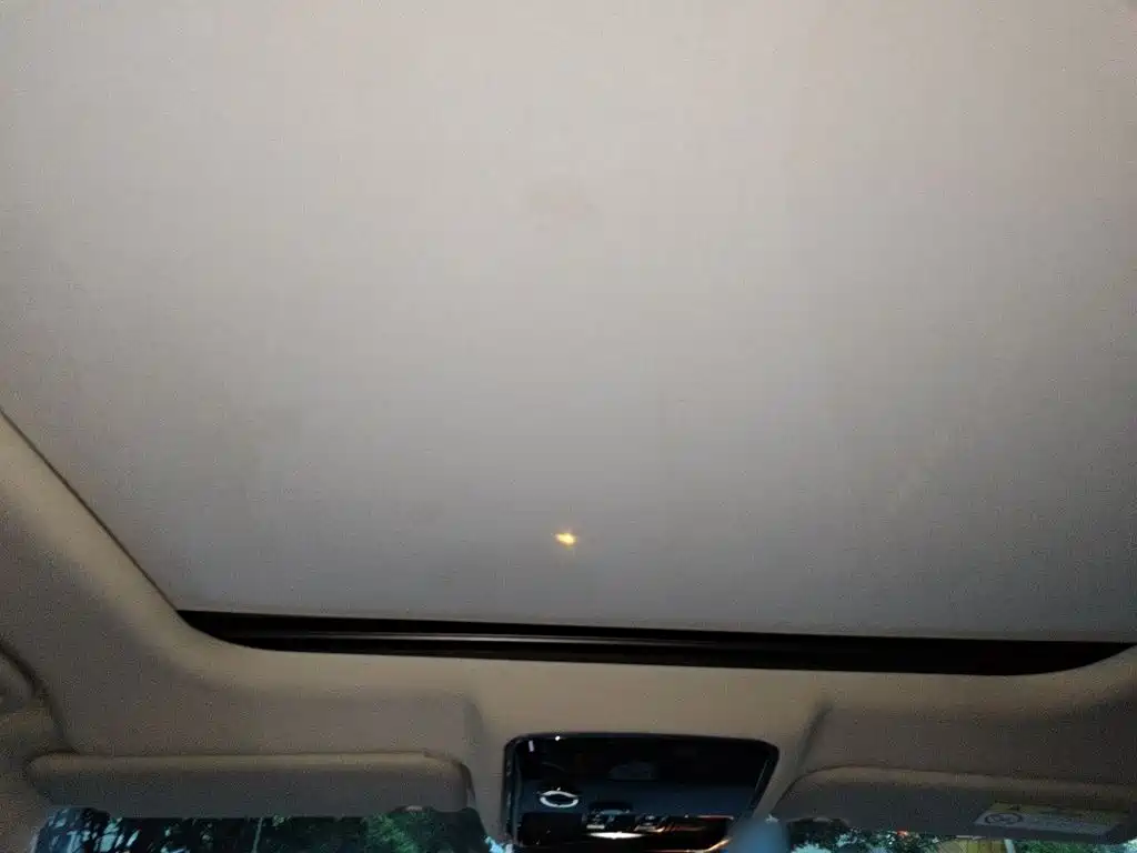Фото 9 - Land Rover Range Rover Velar